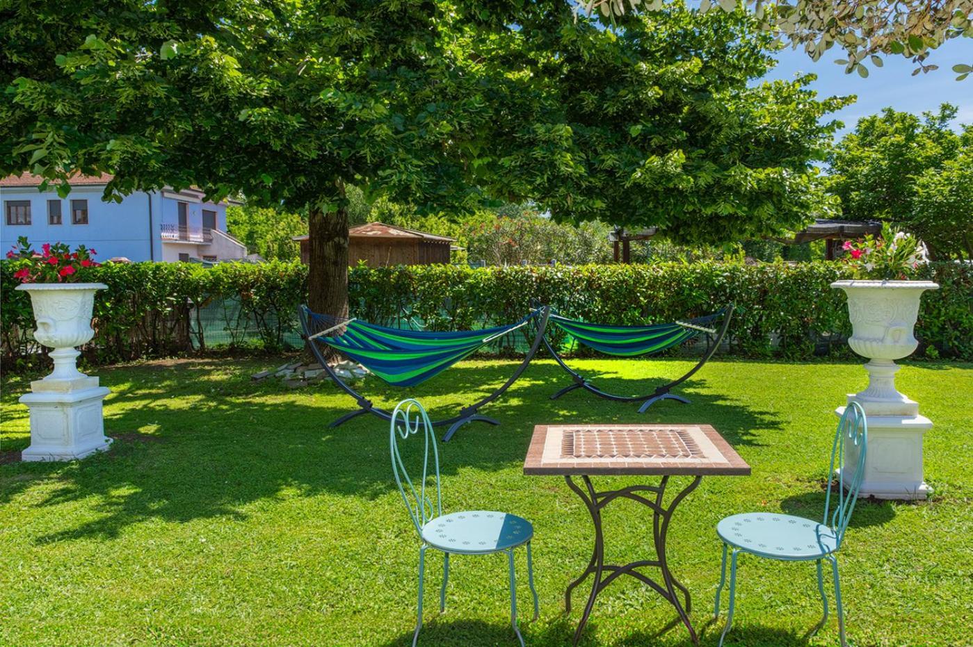 Il Giardino Dei Poeti Bed & Breakfast 2*